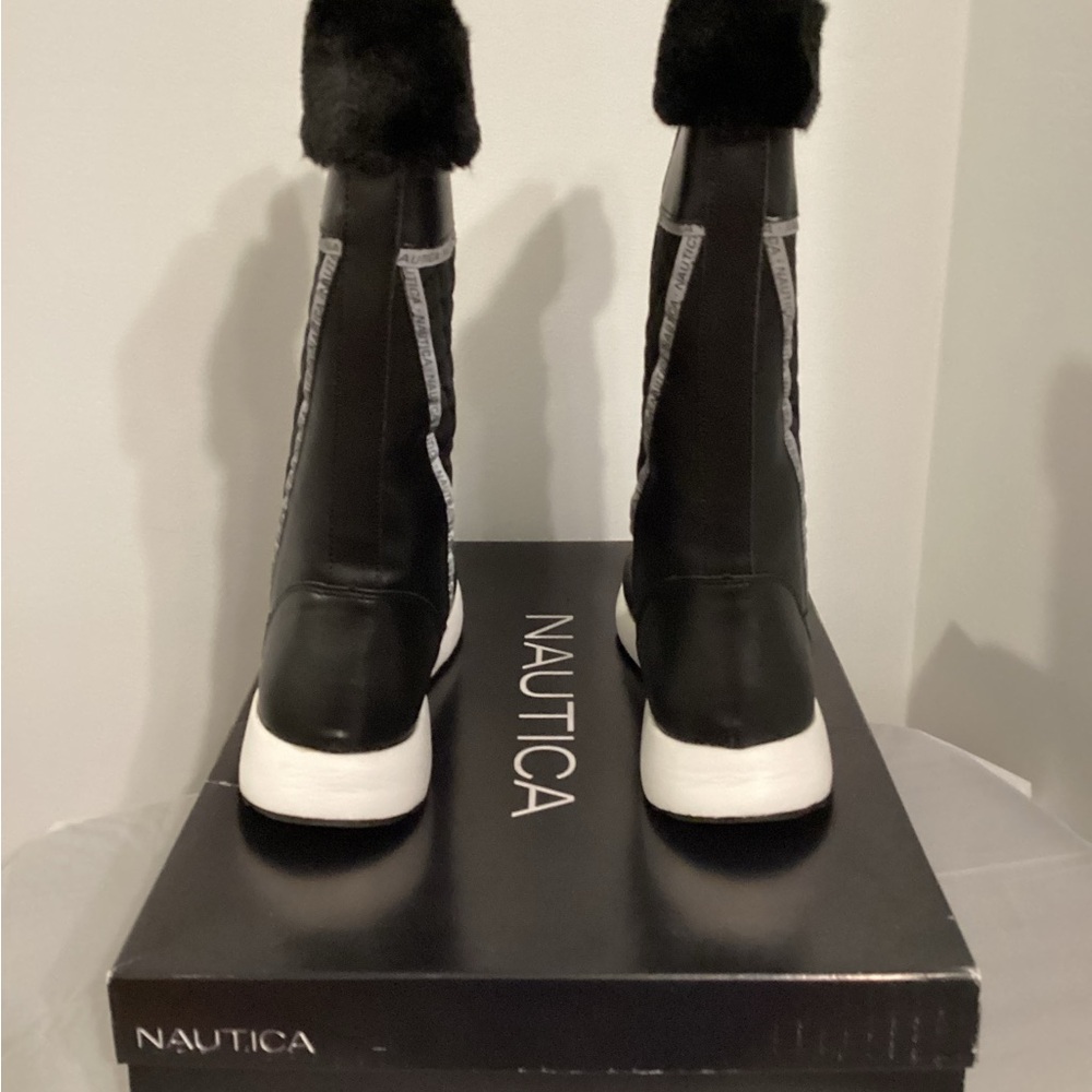 Nautica Women's Black and White Winter Boots